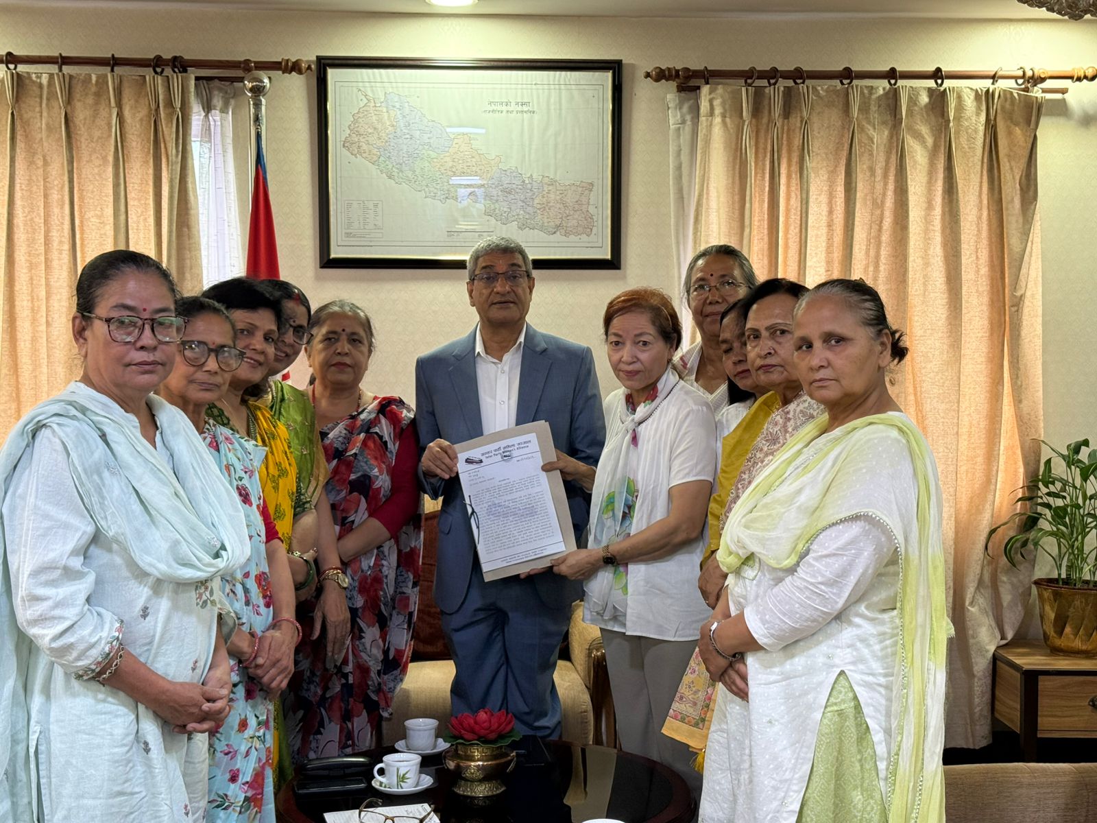 छाउगोठ बनाउने र बस्न बाध्य पार्नेलाई पाउने सुविधामा पुर्नविचार गछौंः गृहमन्त्री लेखक