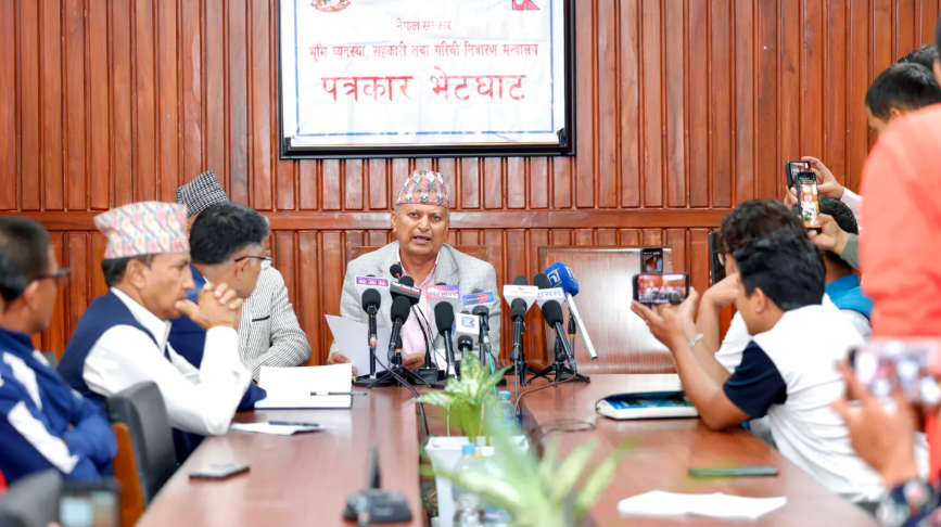 जग्गा प्रकरणसम्बन्धी अडियो रेकर्डमाथि छानबिन होस्, दोषी देखिए जस्तोसुकै सजाय भोग्न तयार छुः मन्त्री अधिकारी