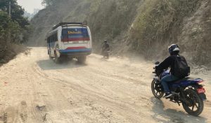 तीन वर्षदेखि निर्माण रोकिएको धुलिखेल-खावा खण्ड स्तरोन्नति गरिँदै