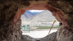 हिउँ चितुवा गुफा जाने बाटोमा पदमार्ग निर्माण