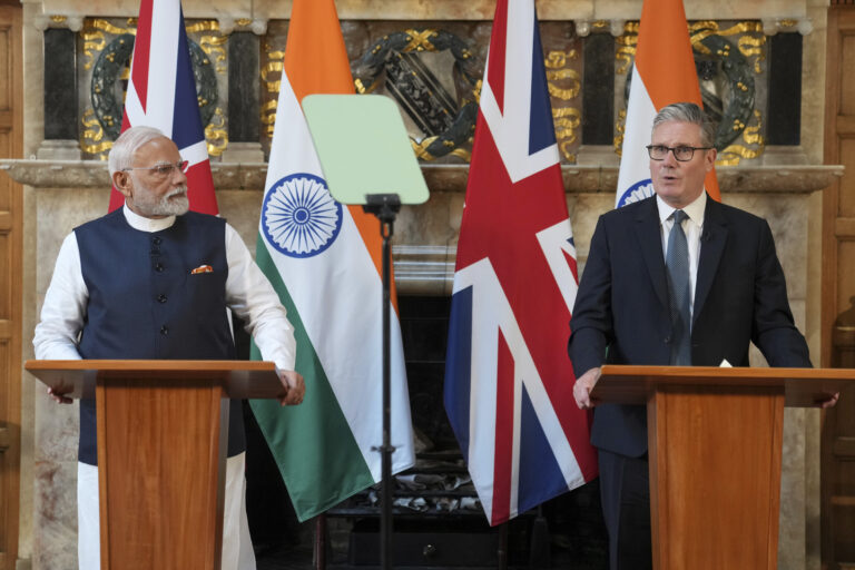 भारतीय प्रधानमन्त्री मोदी व्यापार सम्झौताका लागि बेलायतमा