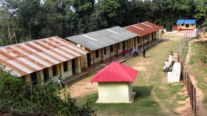 कक्षाकोठालाई वस्तुभाउबाट जोगाउन विद्यालयमा घेराबारा