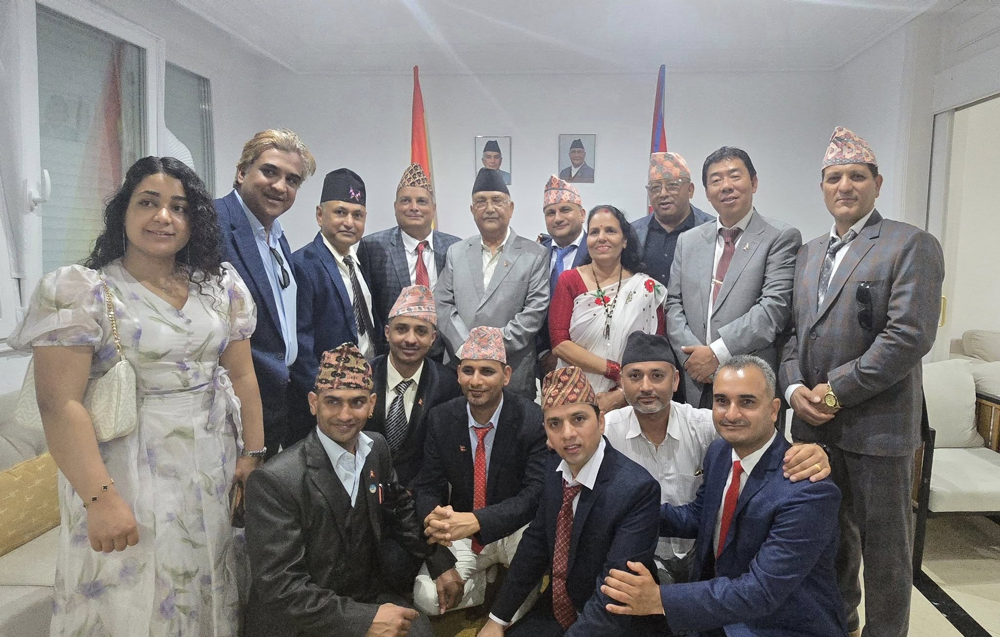 स्पेनस्थित  प्रवासी नेपालीलाई स्वदेश फर्किएर विकास र समृद्धिमा सघाउन प्रधानमन्त्रीको आग्रह