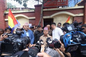 भ्रष्टाचार छानबिन गर्न माग गर्दै दलबलसहित अख्तियार पुग्यो राप्रपा