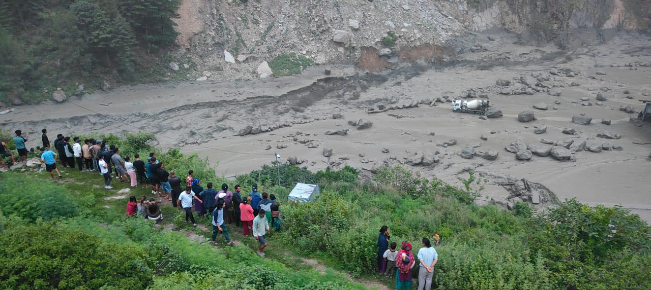 बाढीबाट भएको थप क्षति विवरण सार्वजनिक ,सवारीसाधन मात्रै ६४ वटा बगायो