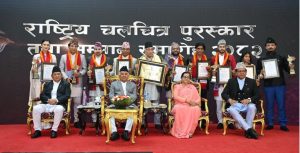निर्देशक शर्मालाई ‘चलचित्र दीर्घसम्मान’ प्रदान