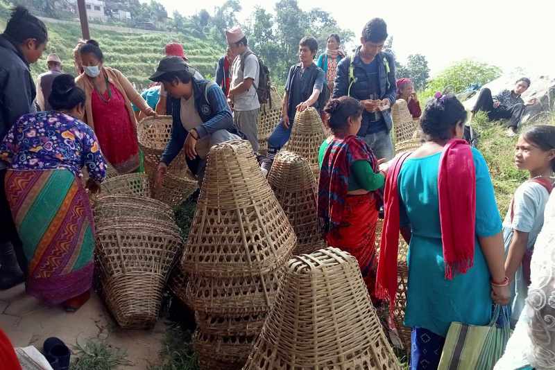 डोका बिक्रीबाट मासिक ४० हजार आम्दानी