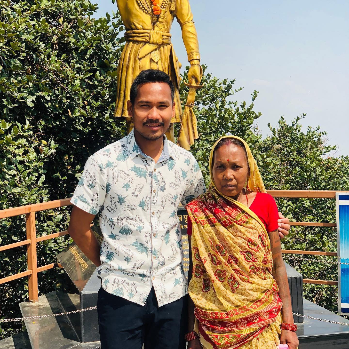 नेपाली क्रिकेट टिमका लेफ्ट-आर्म स्पिनर ललित राजवंशीलाइ मातृ शोक