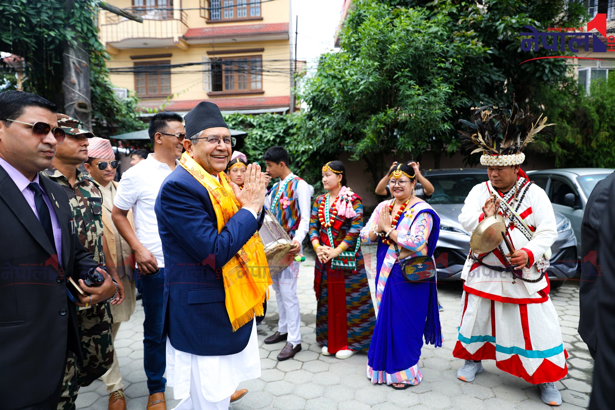 लाखे जात्रा हेर्न पुगे सभामुख