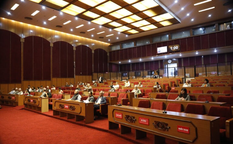 जन्मदर्ता नभएका विद्यार्थीलाई एसइई फाराम भर्न दिनुपर्ने माग