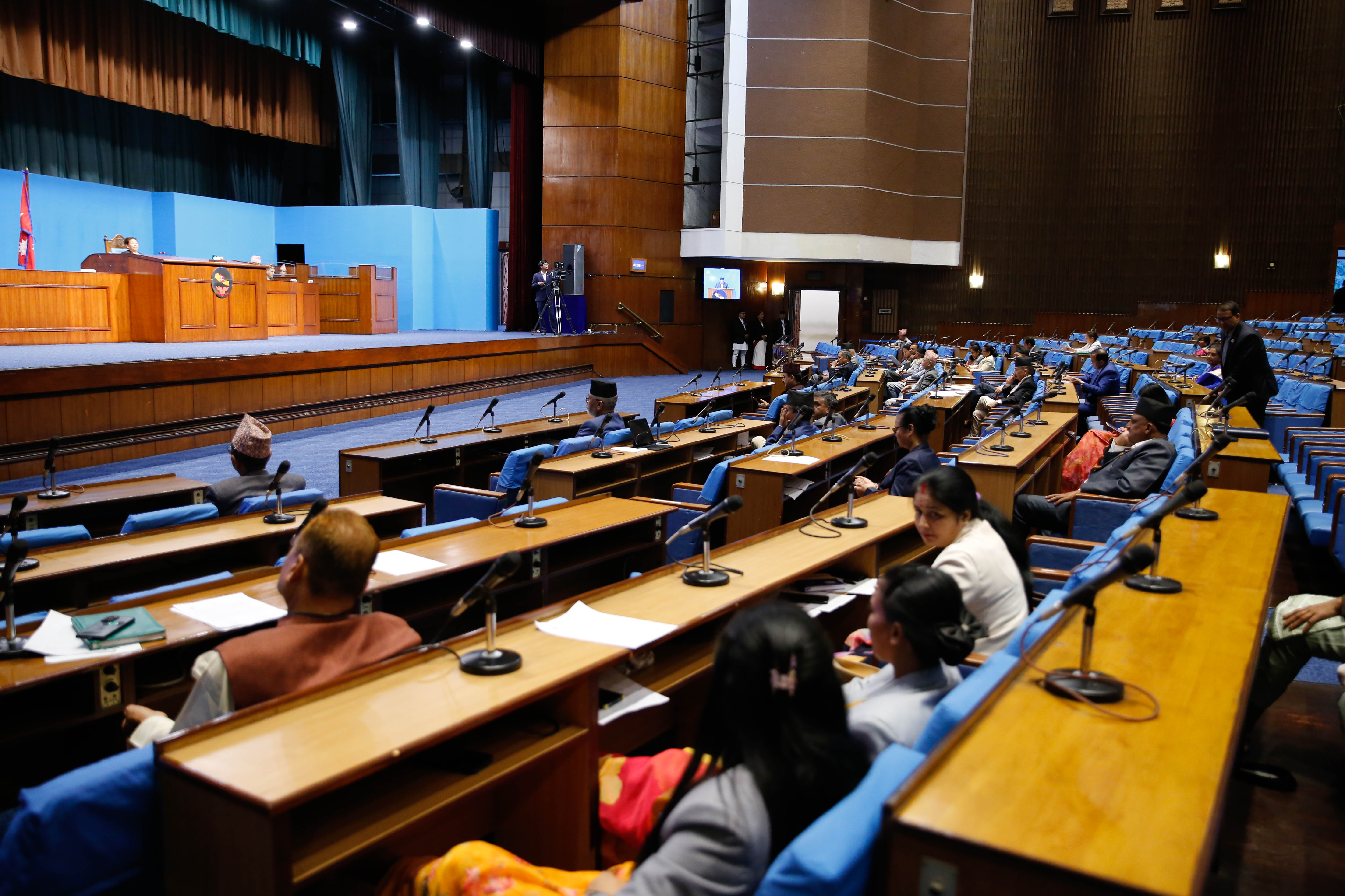 भूमि विधेयकको प्रतिवेदन प्रतिनिधिसभामा पेस