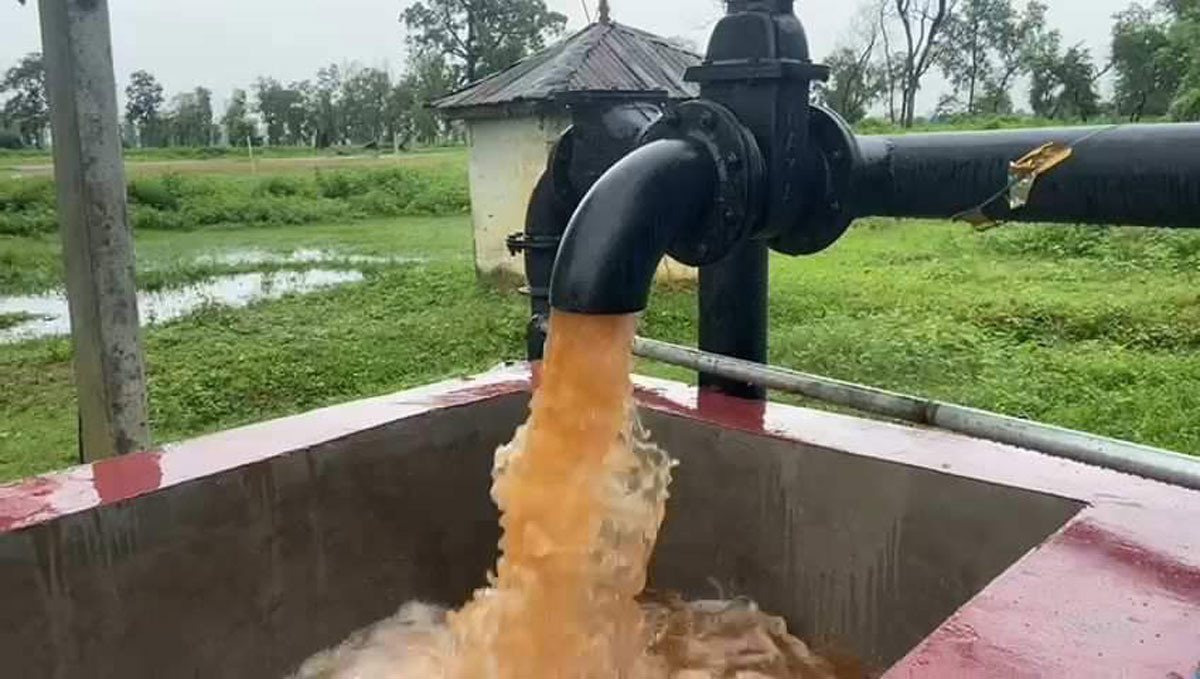 सिँचाइका लागि एक वर्षमा १६ डिप बोरिङ वितरण