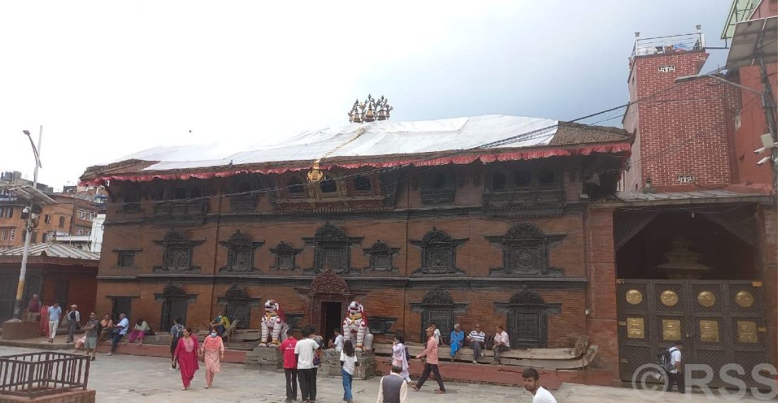 भूकम्पको दश वर्ष : अझै पाल र टेकोको भरमा कुमारी घर