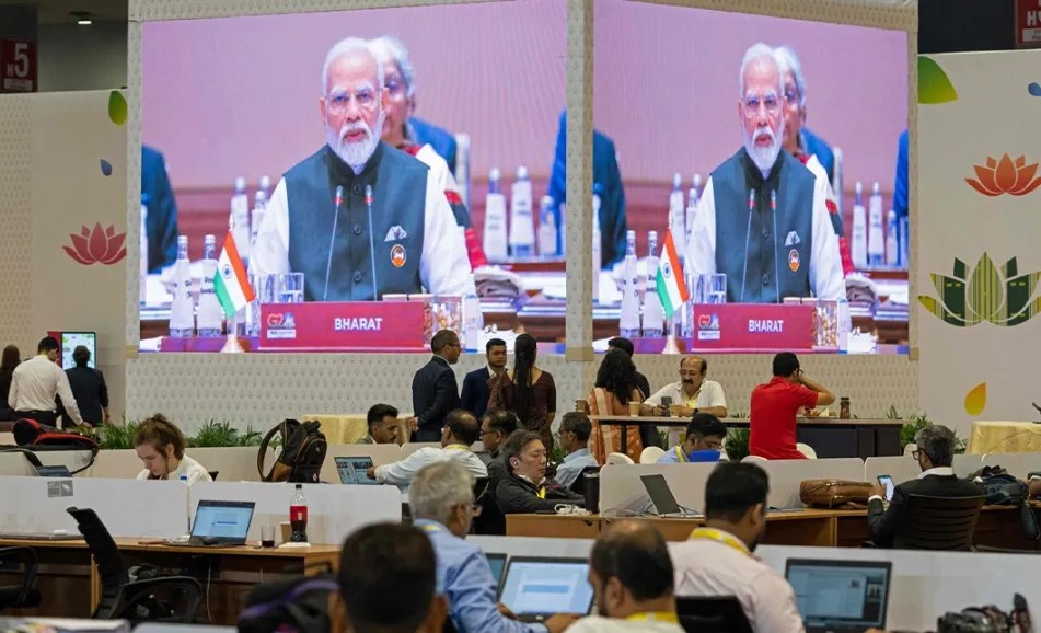 ‘आपसी विश्वास, सम्मान र संवेदनशीलतामा आधारित सम्बन्धलाई अगाडि बढाउन प्रतिबद्ध छु’ : राष्ट्रपति सी जिनपिङसँगको द्विपक्षीय बैठकमा प्रधानमन्त्री मोदी