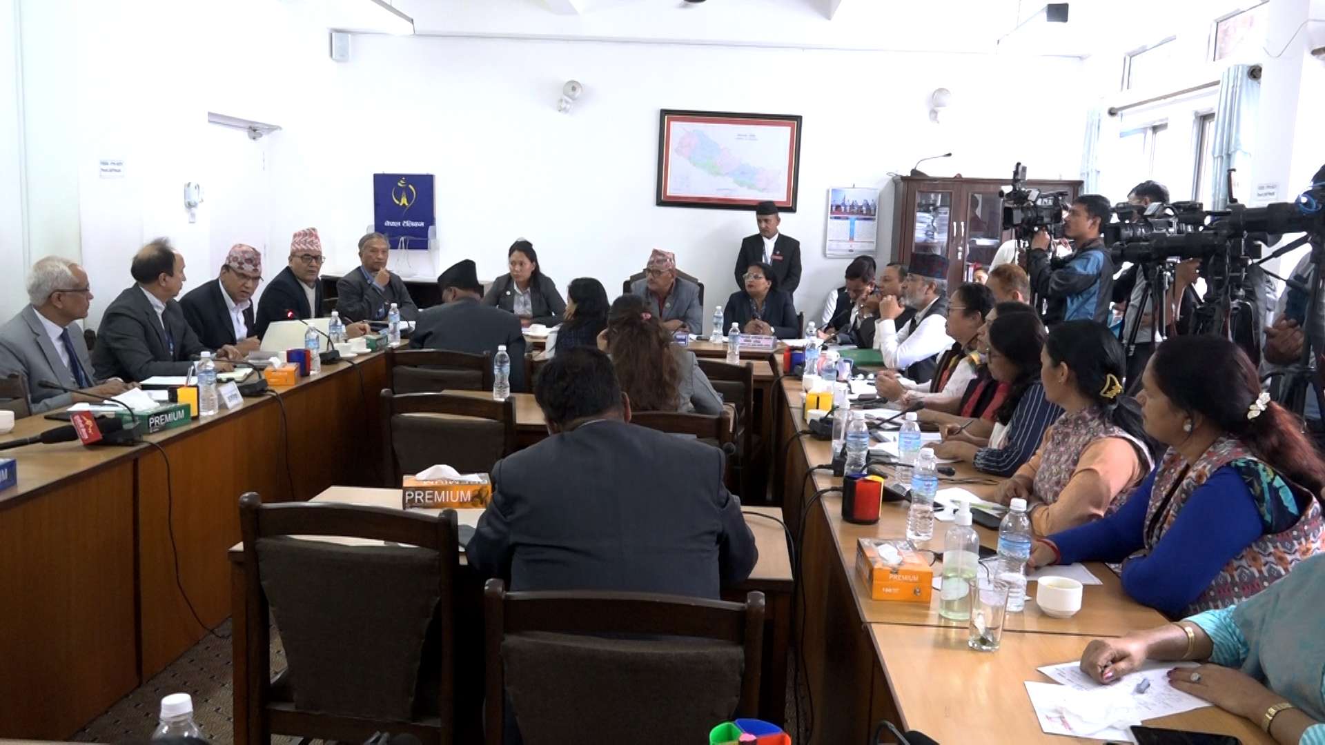आज तीनवटा संसदीय समितिको बैठक बस्दै, यी बिषयमा छलफल