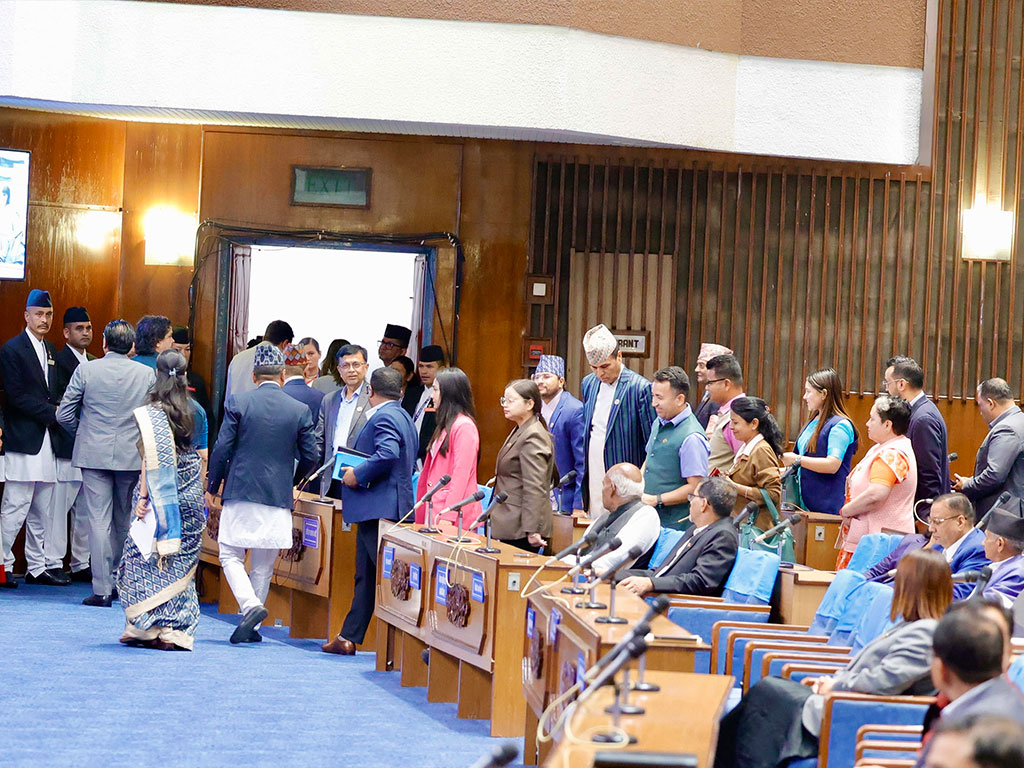 रास्वपा र राप्रपाका सांसदद्वारा आज पनि प्रतिनिधिसभाको बैठक बहिस्कार