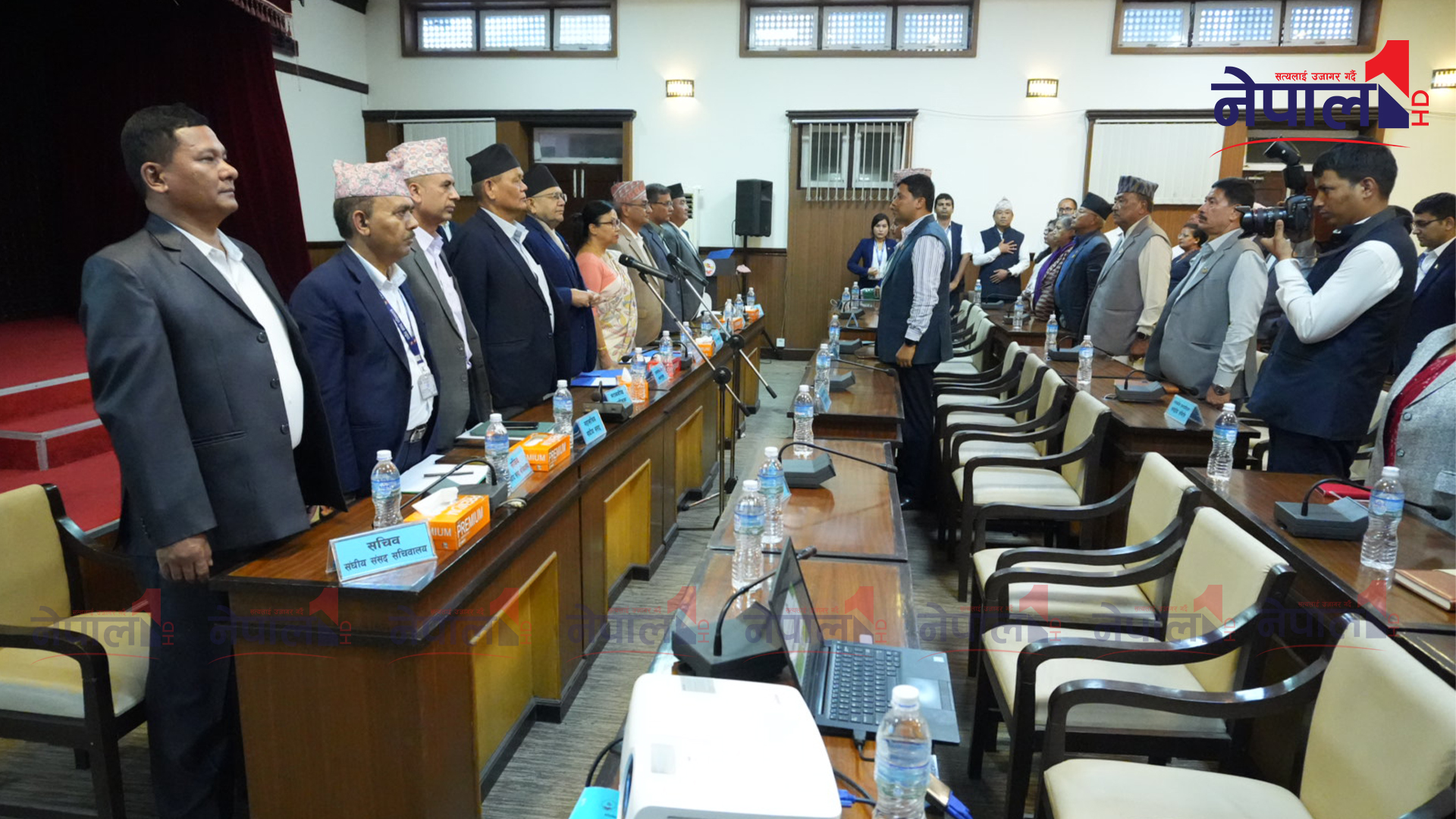 नवनिर्वाचित सभापति न्यौपानेद्वारा पद तथा गोपनीयताको सपथ ग्रहण