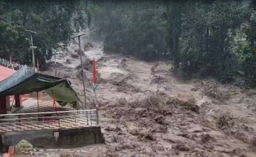 जम्मु–कश्मीरमा आकस्मिक बाढी : कम्तीमा ११ जनाको मृत्यु