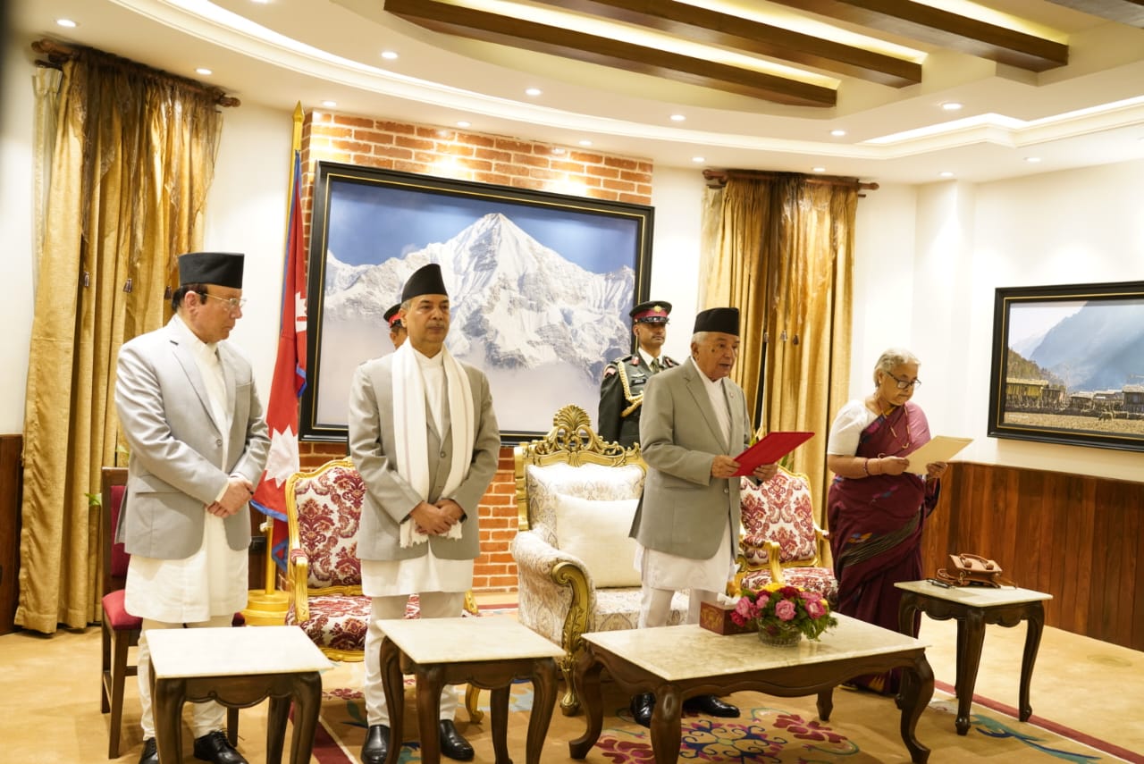 प्रधानमन्त्री कार्कीलाई बधाई दिँदै राष्ट्रपतिले भने- देश सफल होस्, जनता बचुन्