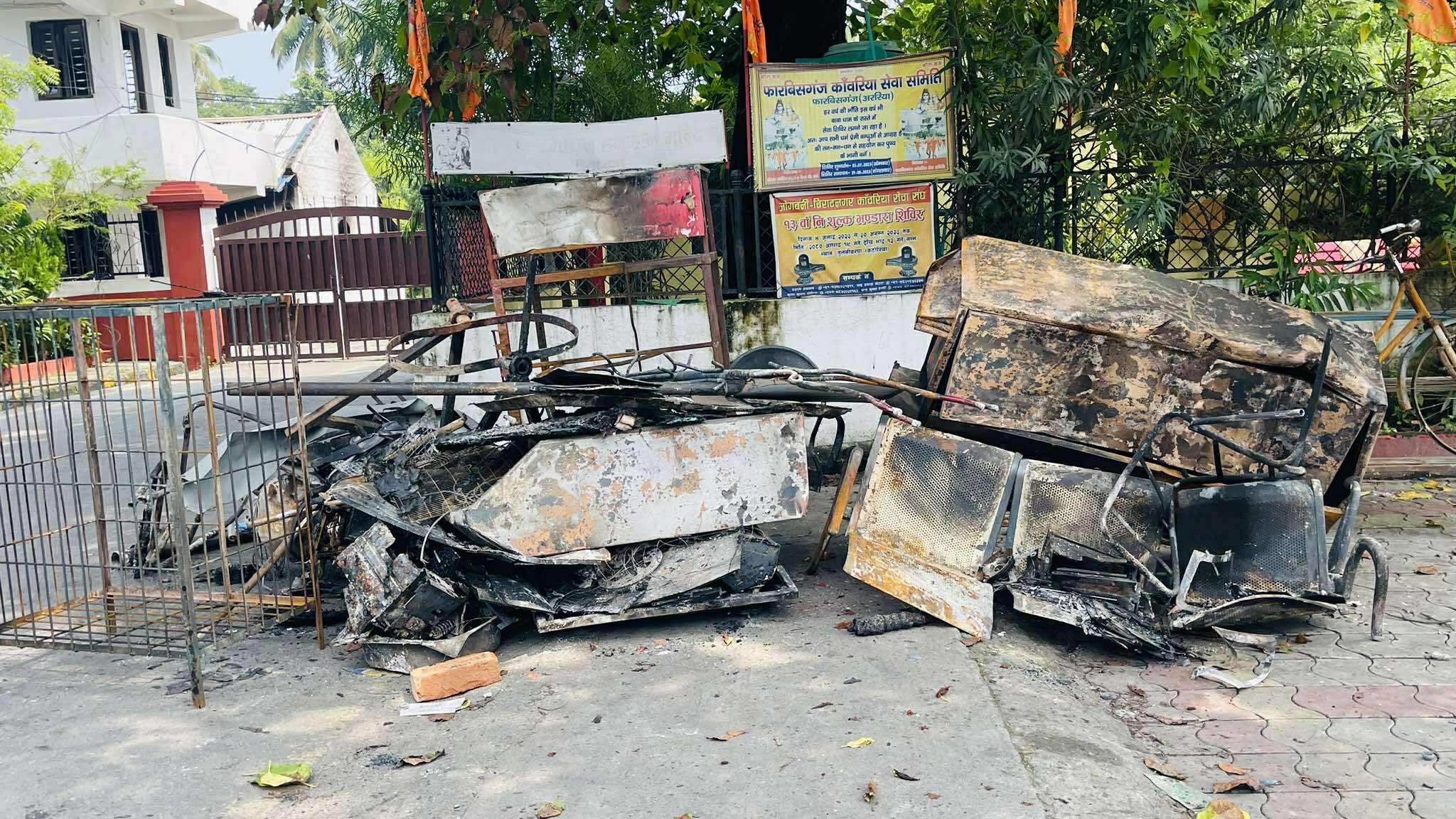 आगजनीबाट कोशीमा पाँच सय बढी भवनमा क्षति, प्रहरीका ५७ कार्यालय जलाइयो