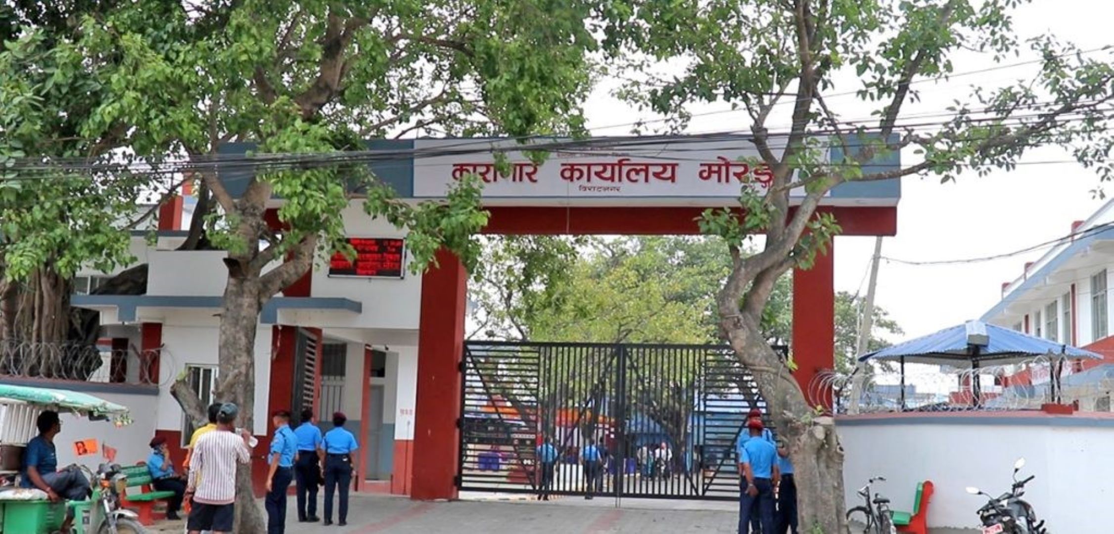 मोरङमा कैदी भाग्न खोजेपछि चल्यो गोली