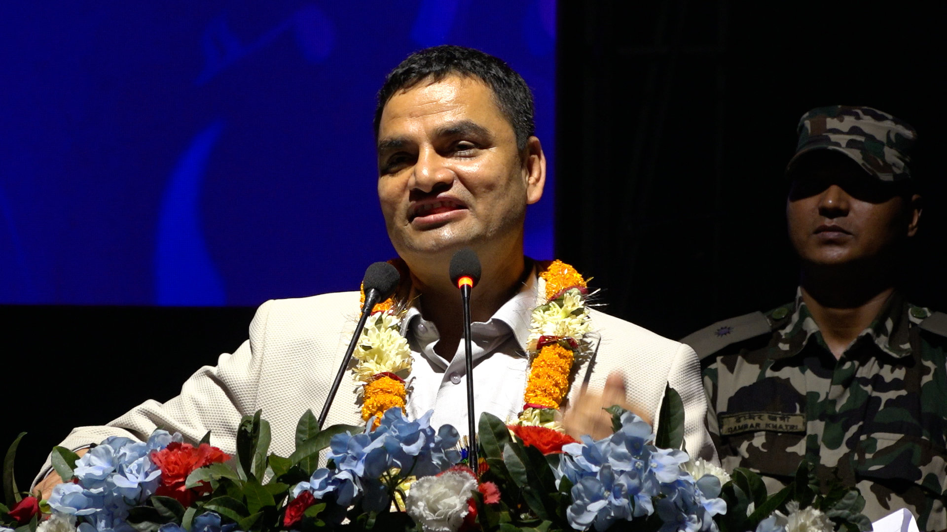 कृषिसँगको सम्बन्ध टुट्दै गएको कारणले गाउँ बस्तीहरु रित्तिँदै गए : मन्त्री पौडेल