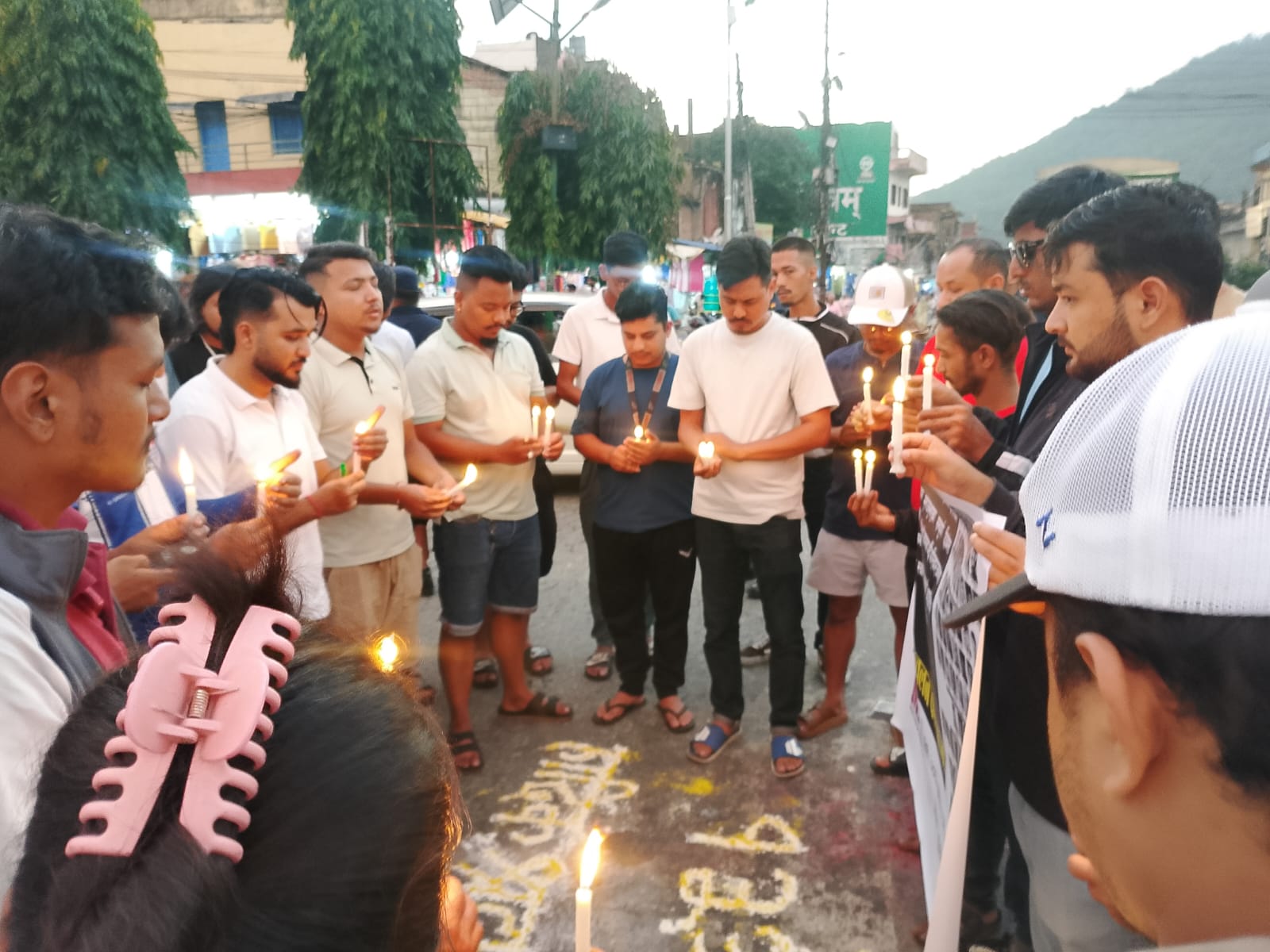 हेटौंडामा जेनजी आन्दोलनका मृतकहरूको सम्झनामा दिप प्रज्वलन