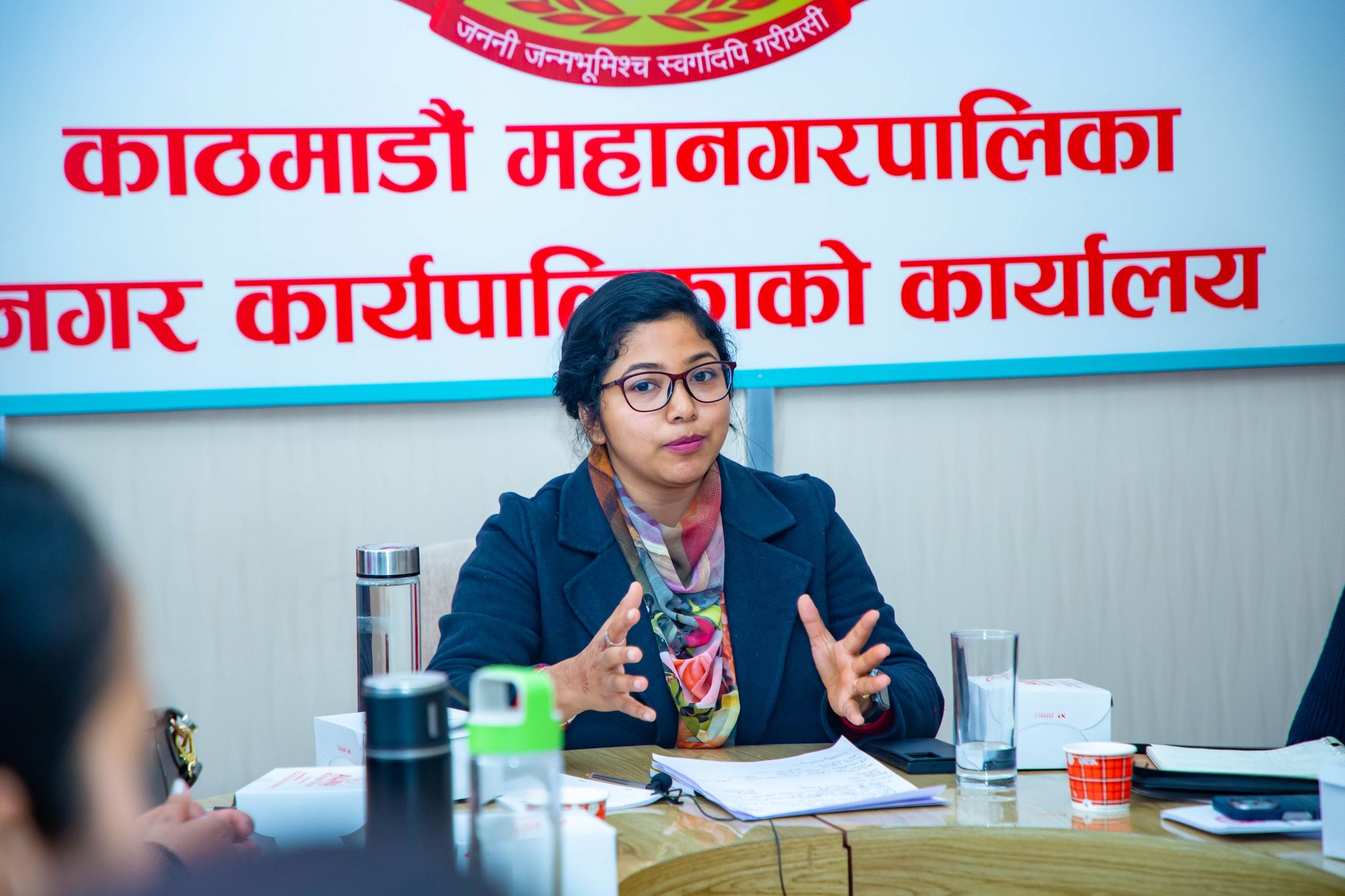 उपप्रमुख  डङ्गोलले दिइन नेपालको पहिलो महिला प्रधानमन्त्रीलाइ बधाई