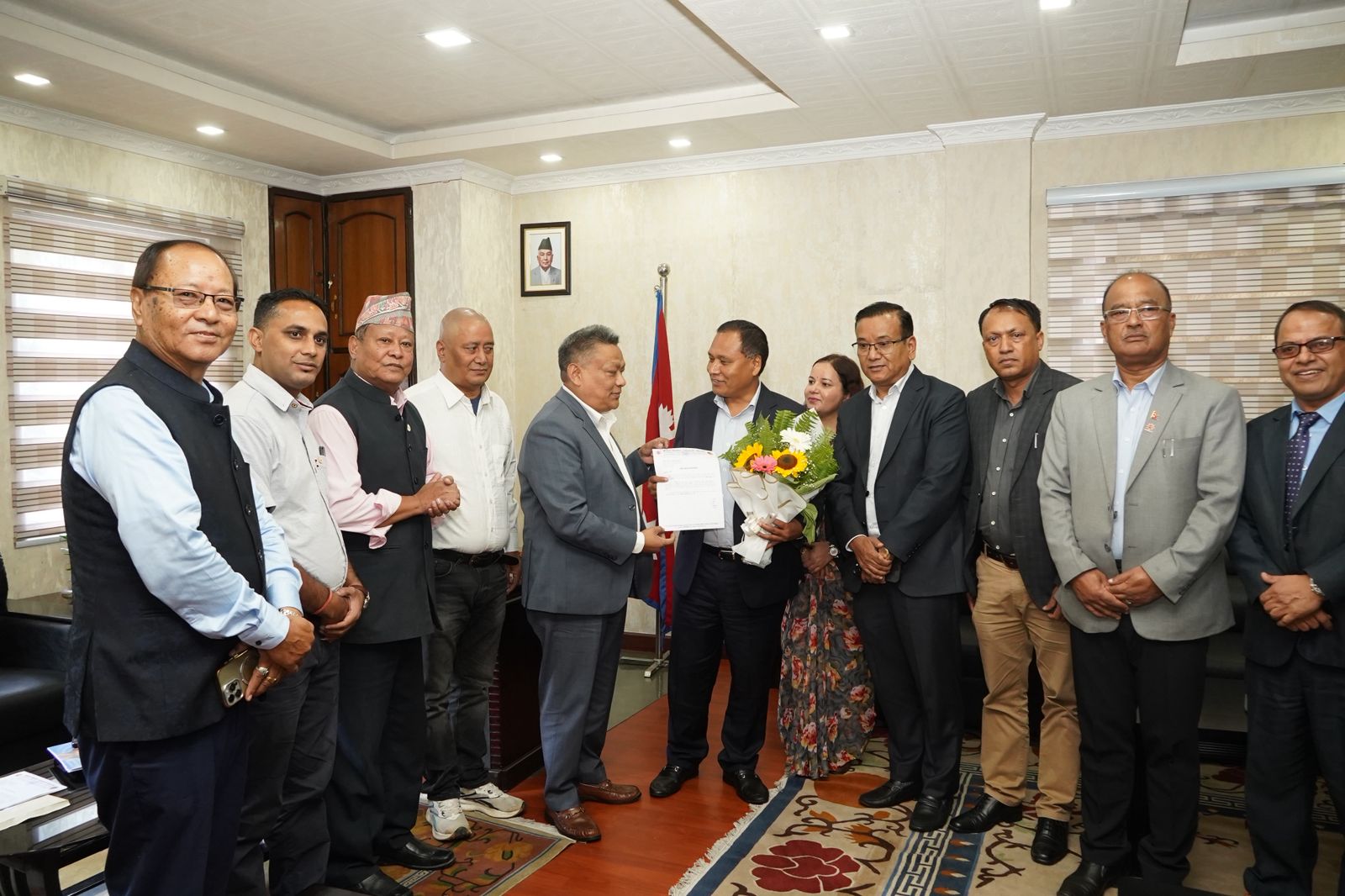 लामो समयदेखि जीर्ण अवस्थामा रहेका आयोजना राख्न हुँदैनः मन्त्री घिसिङ