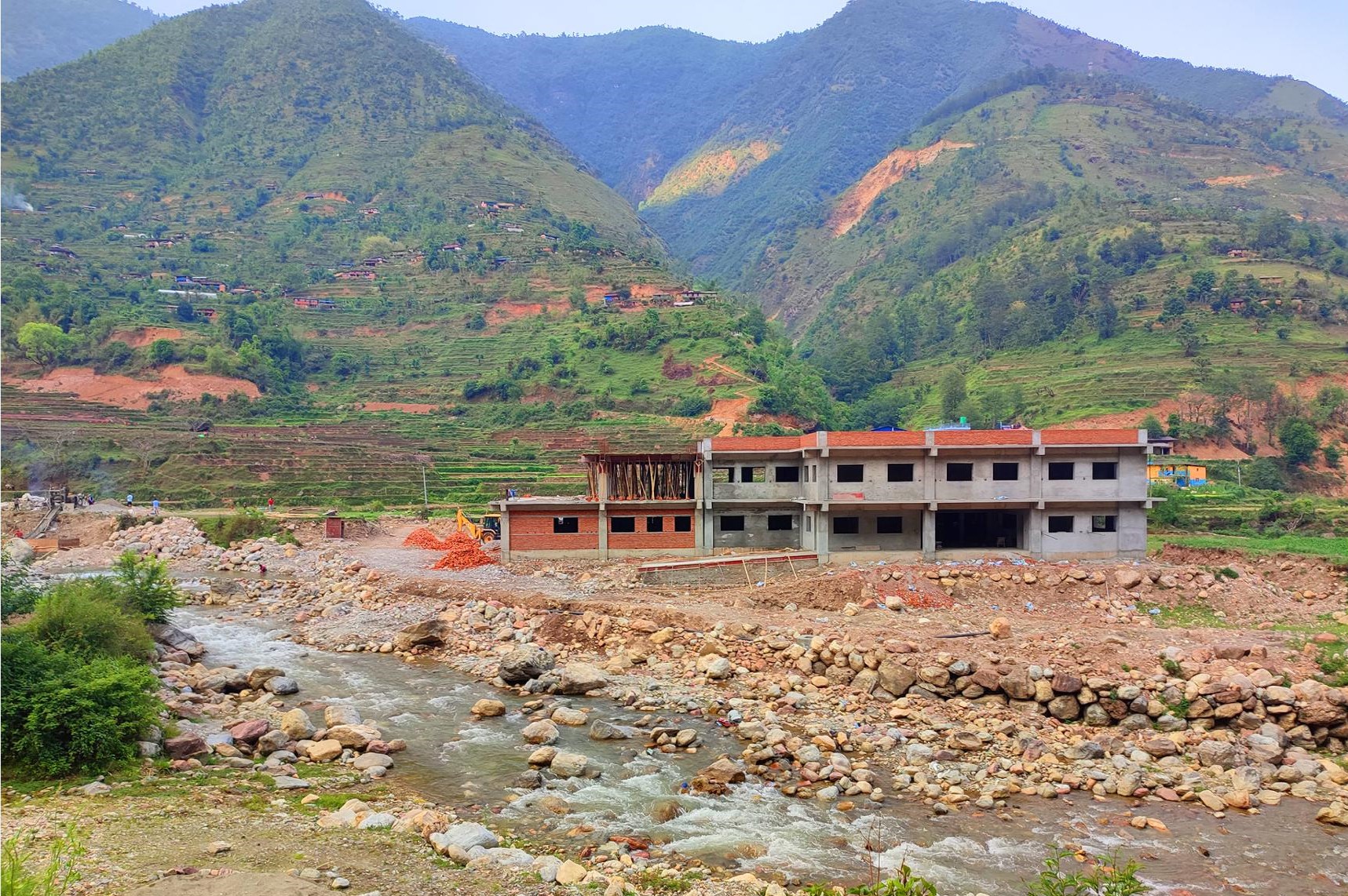 बजेट अभावले अलपत्र बन्यो अस्पताल भवन