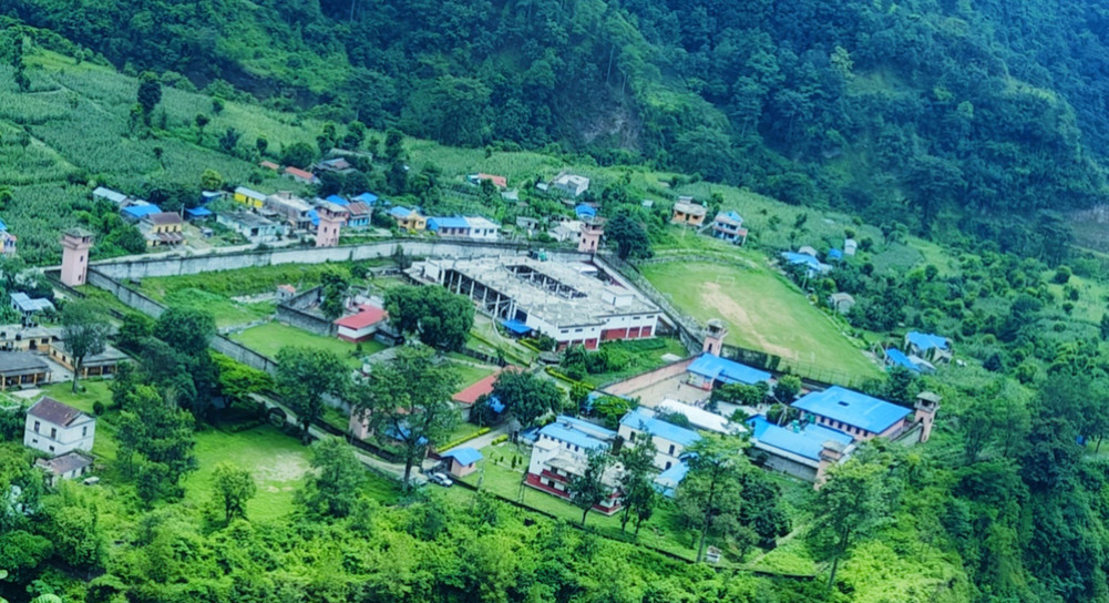 भीमफेदी कारागारबाट भागेका कैदीबन्दीहरू आफै फर्किए