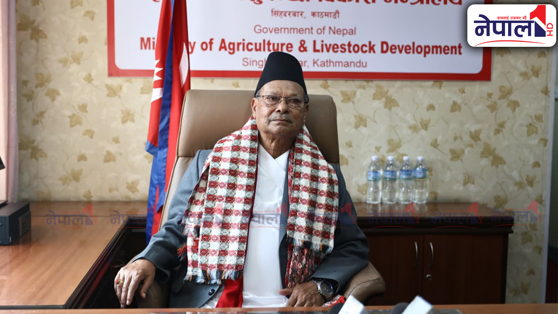 कृषिमन्त्री परियारले गरे पदभार ग्रहण : मल अभावको समस्या हटाउने प्रयास गर्छु