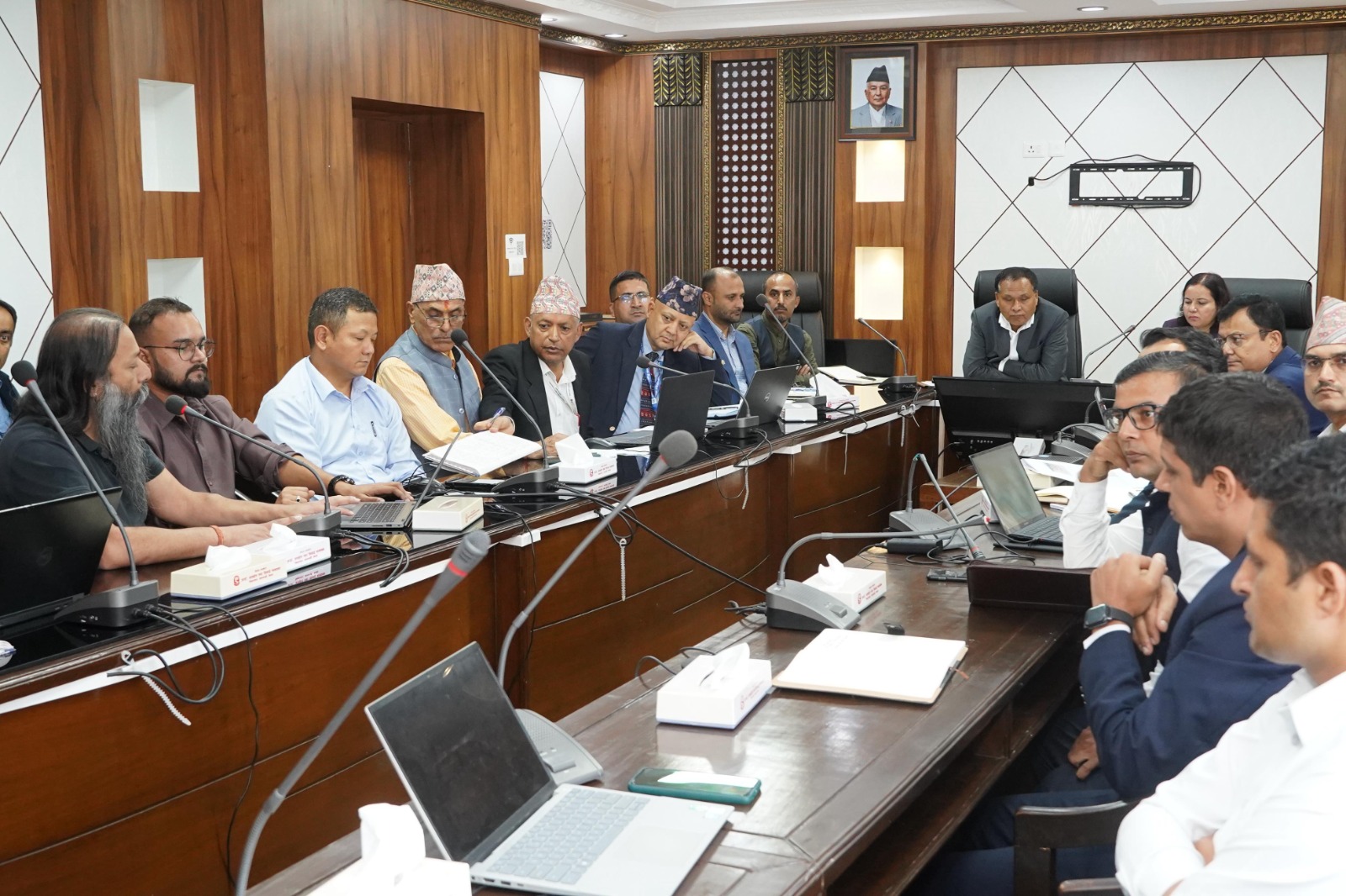 मन्त्री घिसिङको चेतावनी : सुनकोशी मरिण र भेरी बबईको ठेक्का यथास्थितिमा राख्न सकिँदैन