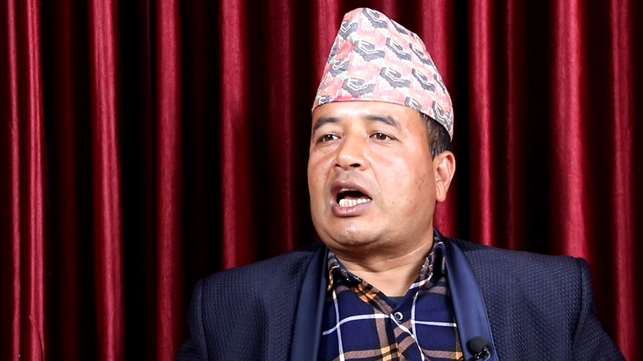 महेश बस्नेतको प्रश्न : चोर्न–लुट्न गएकाले १५ लाख पाउने, प्रहरीले चाँहि के पाउने ?