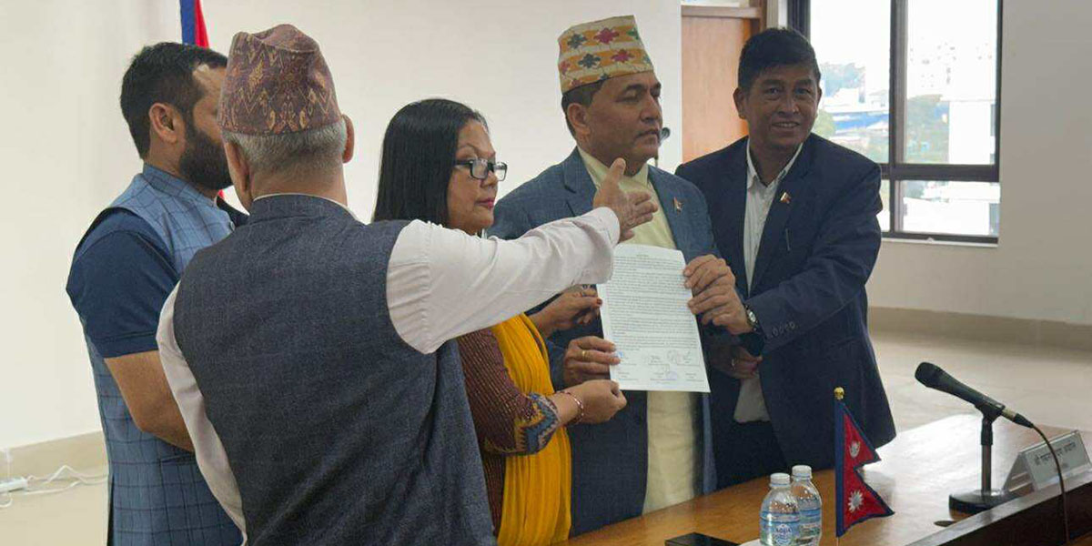 ‘जेनजी’ कर्मचारीका नाममा सार्वजनिक प्रशासन बिथोल्ने प्रवृति रोक्न माग