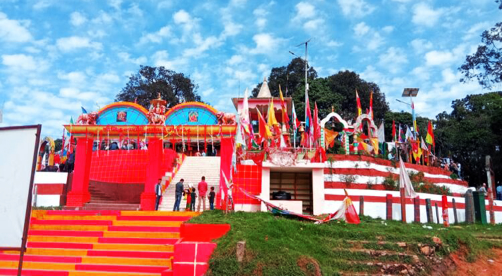 प्रसिद्ध निङ्गलाशैनी भगवती मन्दिरमा चतुर्दशीको जात्रा प्रारम्भ