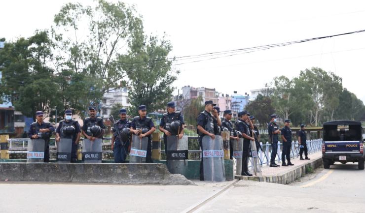 चाडपर्वमा सर्वसाधरणको सुरक्षाका लागि चार हजार बढी प्रहरी परिचालित