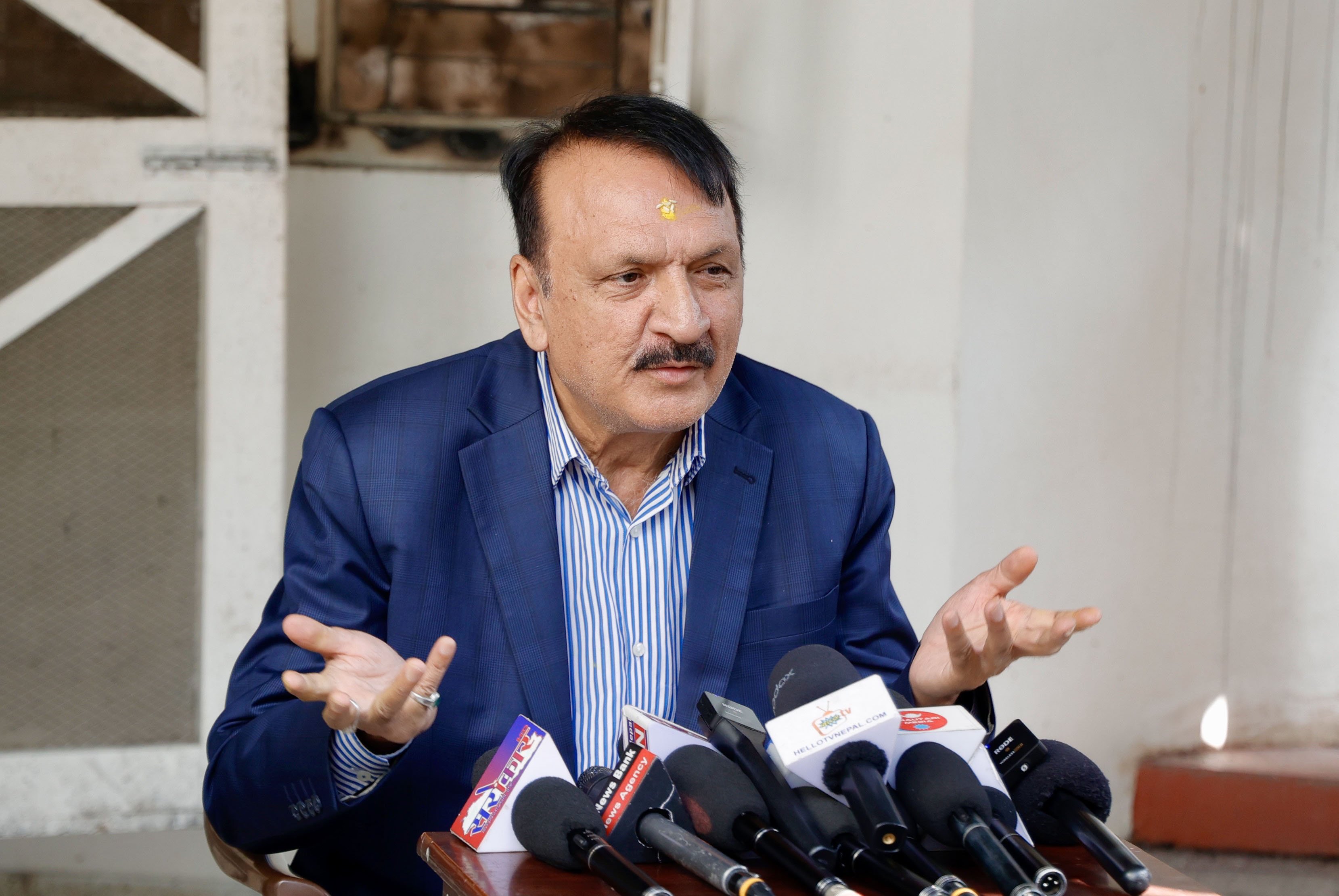 विगतमा भएका कमीकमजोरीलाई सुक्ष्म ढङ्गबाट समीक्षा गरी पार्टी अघि बढ्नेछ – प्रकाशशरण महत