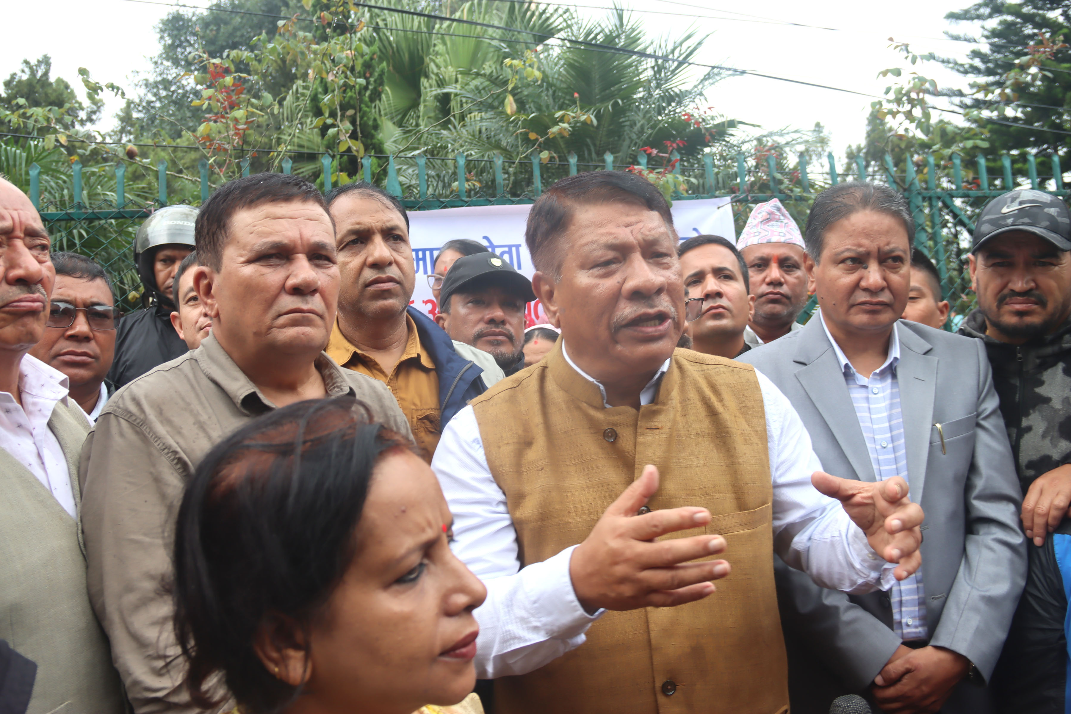 राजनीतिक दल र दलले गरेको योगदान मेट्ने दुष्प्रयास भयो : प्रकाशमान सिंह