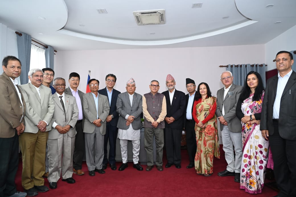 नागरिक अगुवाले राष्ट्रपतिलाई भेटेर भने–सरकार दलहरुप्रति प्रतिशोध साँध्नतिर नलागोस्