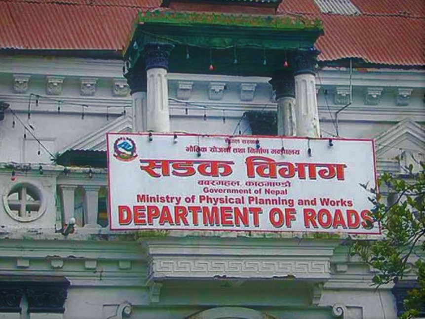 काम नगरी अलपत्र परेका सडक र पुलका २३४ ठेक्का तोडिँदै