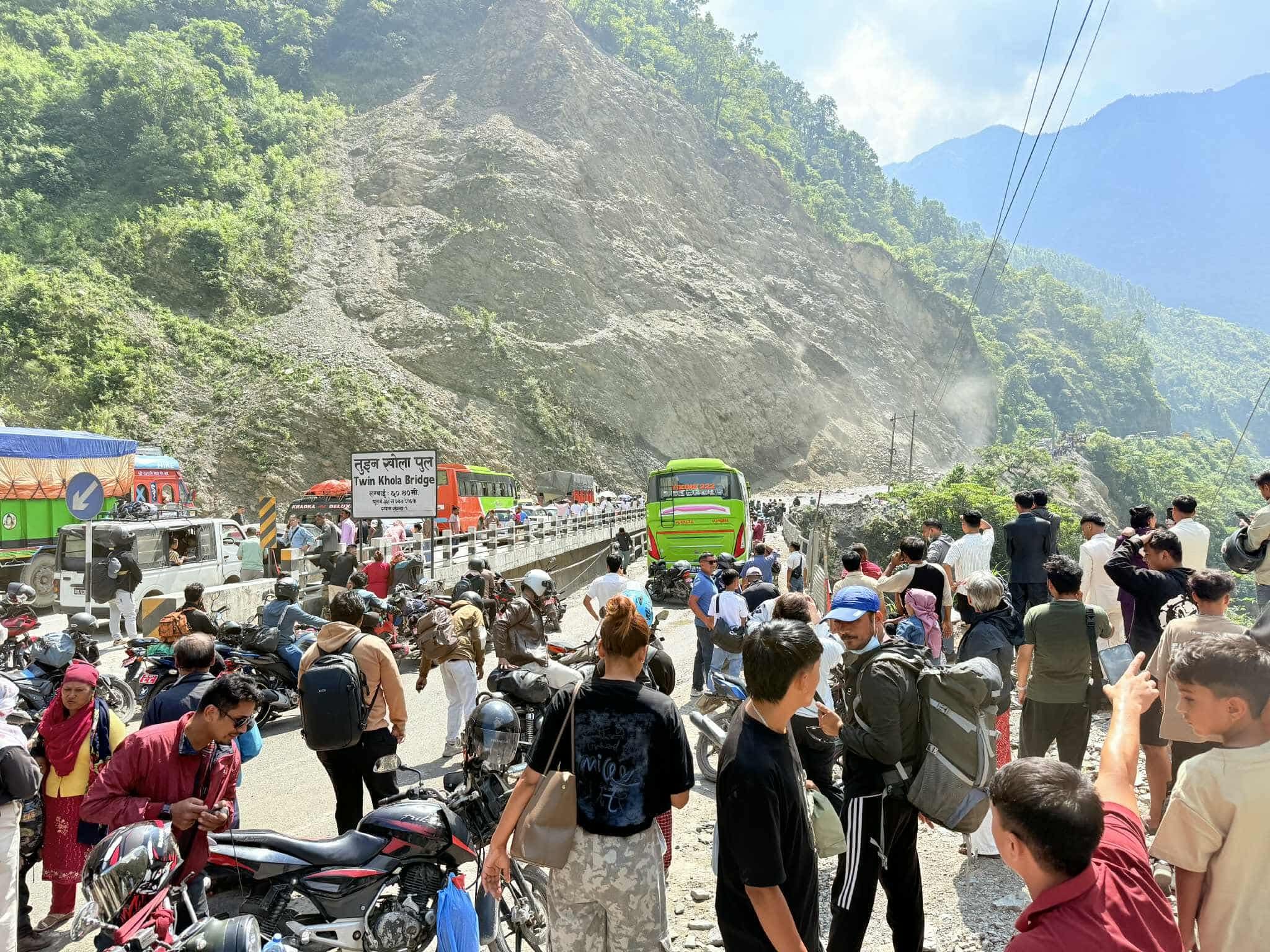 तुइनखोलाको पहिरो पन्छाउन कम्तीमा चार घण्टा लाग्ने