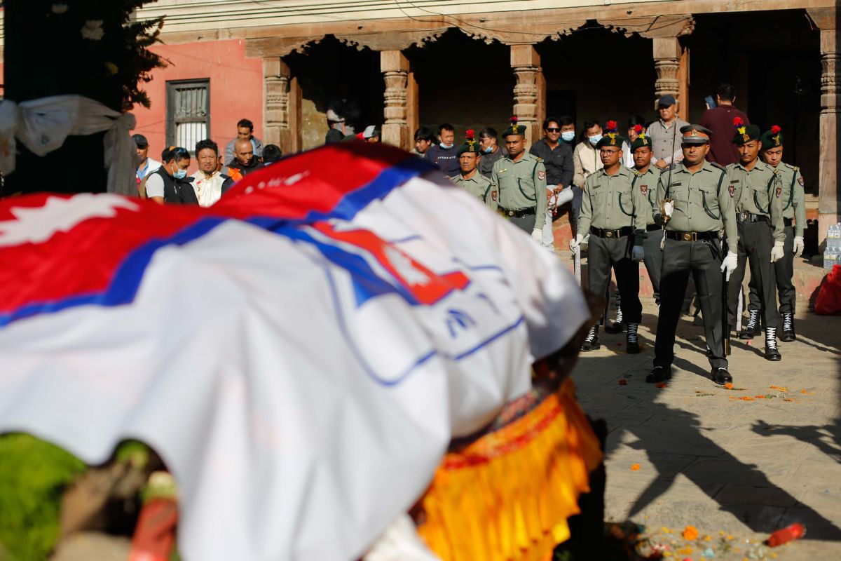 पहिलो सगरमाथा आरोही दलका सदस्य कान्छा शेर्पाको अन्त्येष्टि