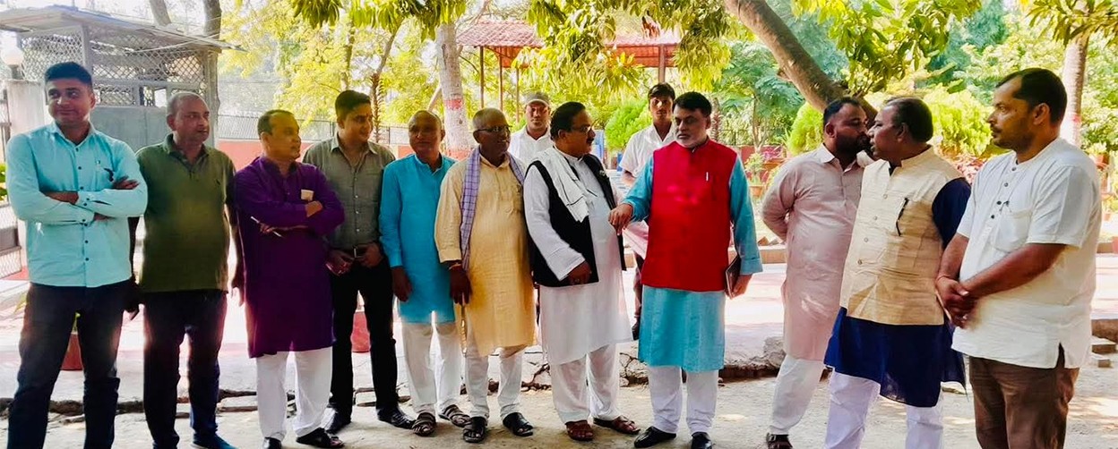मधेशको मुख्यमन्त्रीमा दावी पेस गर्न कांग्रेस–एमाले बाहेक पाँच दलका नेता प्रदेश कार्यालयमा