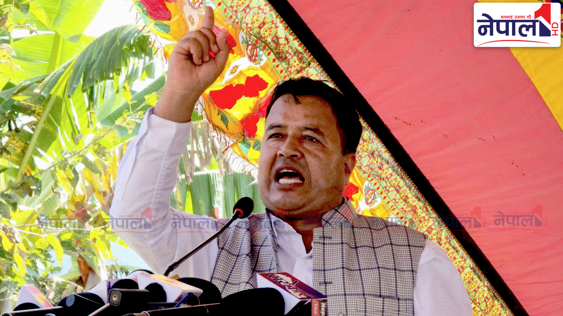 महेश बस्नेतको चेतावनी : केपी ओलीलाई छोए देशभर आगो बल्ने छ