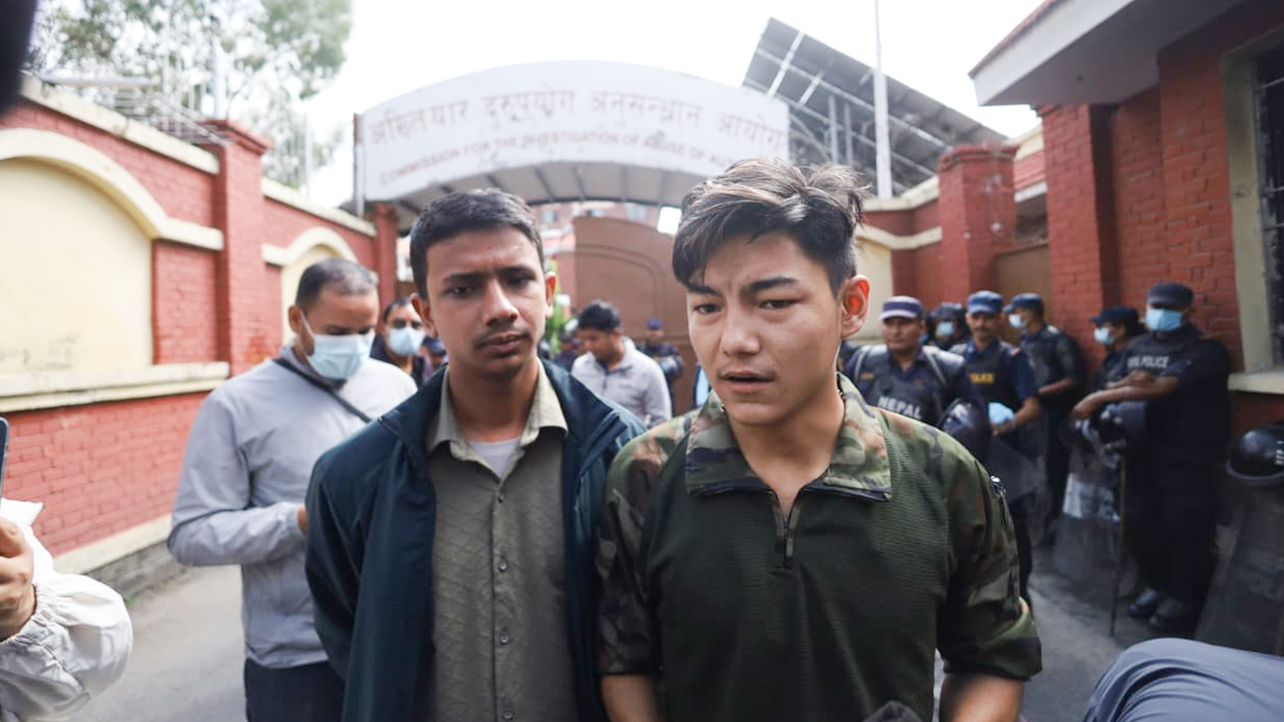 प्रमुख आयुक्त प्रेम राईसहितको राजीनामा माग्दै अख्तियार पुगे जेन–जी