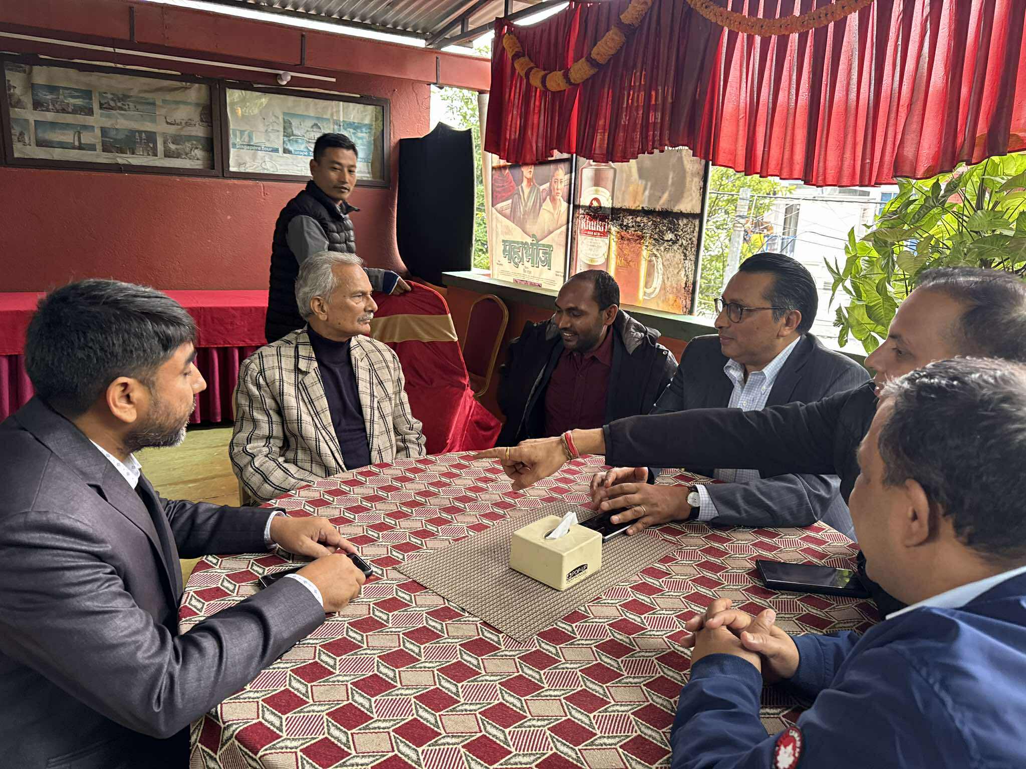 बालुवाटारमा रास्वपाको बृहत राजनीतिक संवाद, बाबुराम र रेशम पनि सहभागी