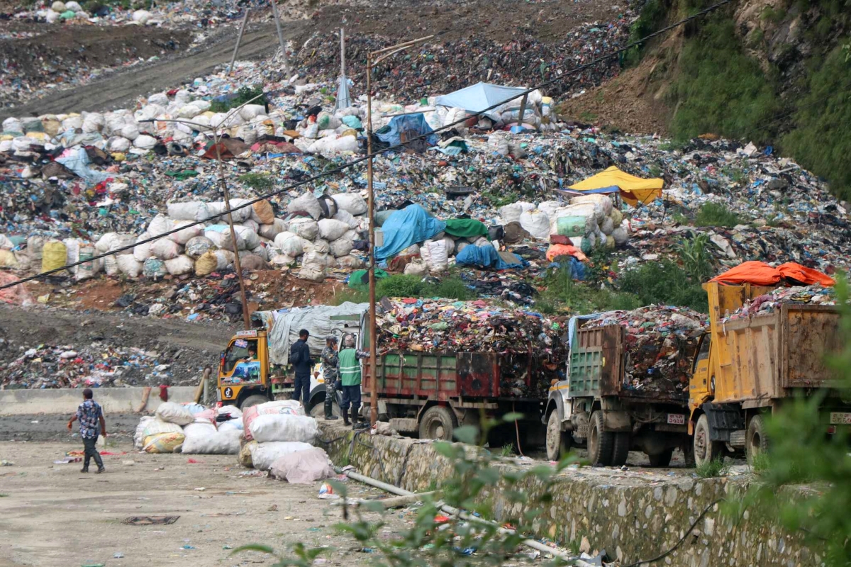 बञ्चरेडाँडा फोहर व्यवस्थापनसम्बन्धी समस्या समाधान गर्न छलफल