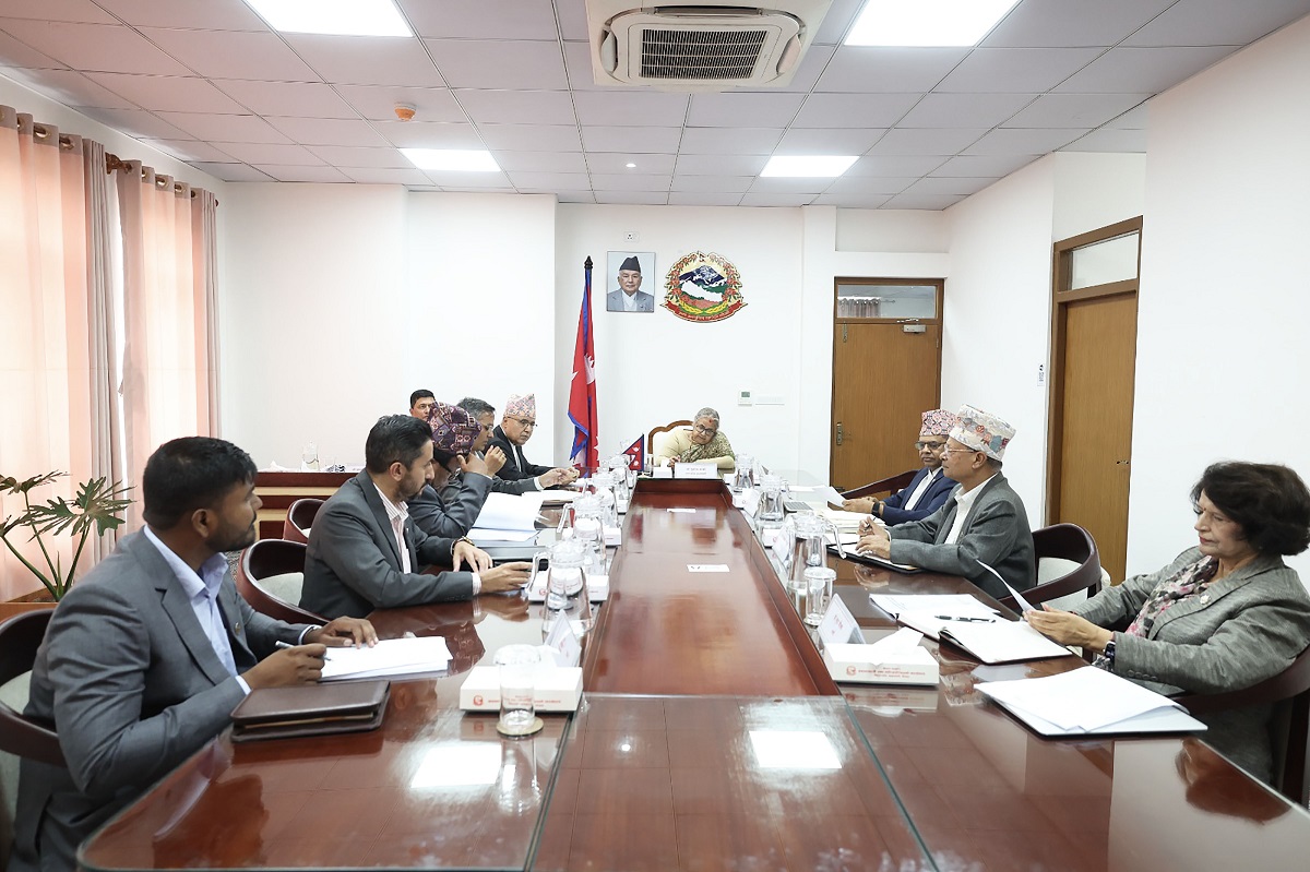 संसद्का पदाधिकारी र सदस्यको स्वकीय सचिवालयमा दरबन्दी कटौती गर्ने सरकारको निर्णय