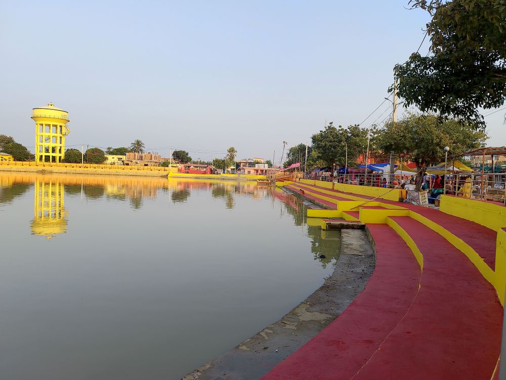 मिथिलामा आजदेखि औपचारिक रूपमा छठ सुरु,जनकपुरधामका घाटहरू सिँगारिदै